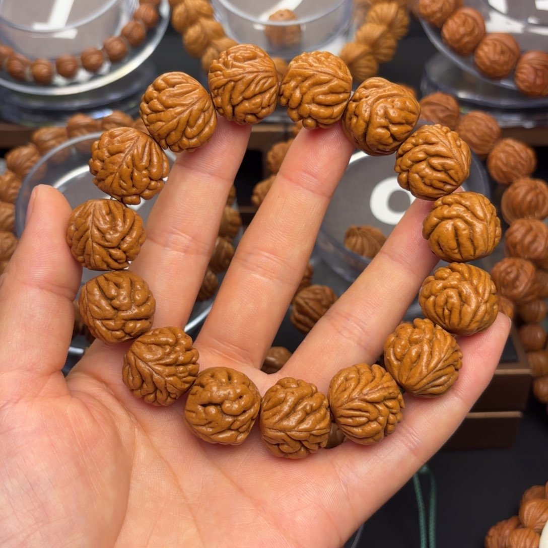 桃核手串野生豹子头19尺寸