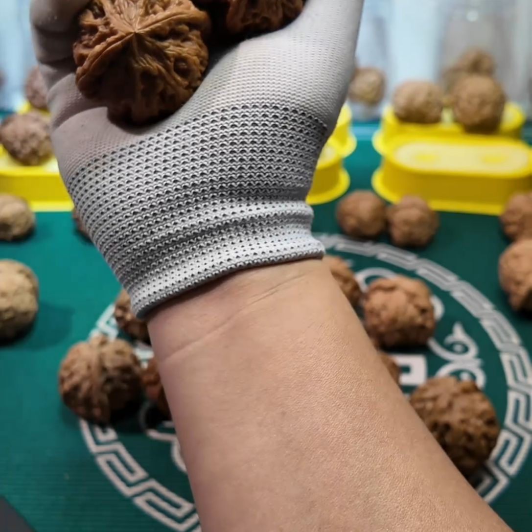 ****孩把件文玩核桃全品无修粗筋