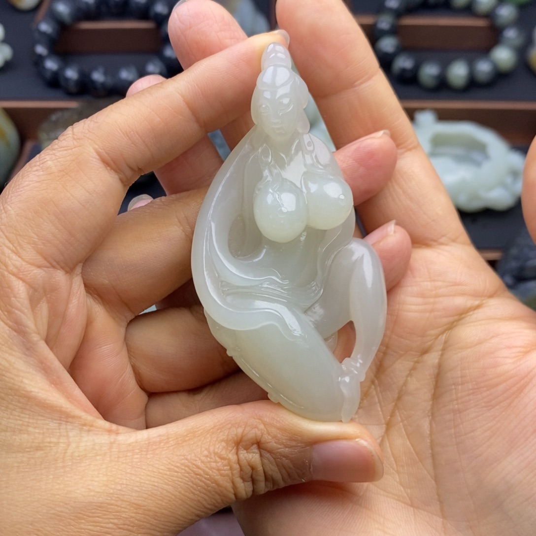 和田玉未镶嵌挂件