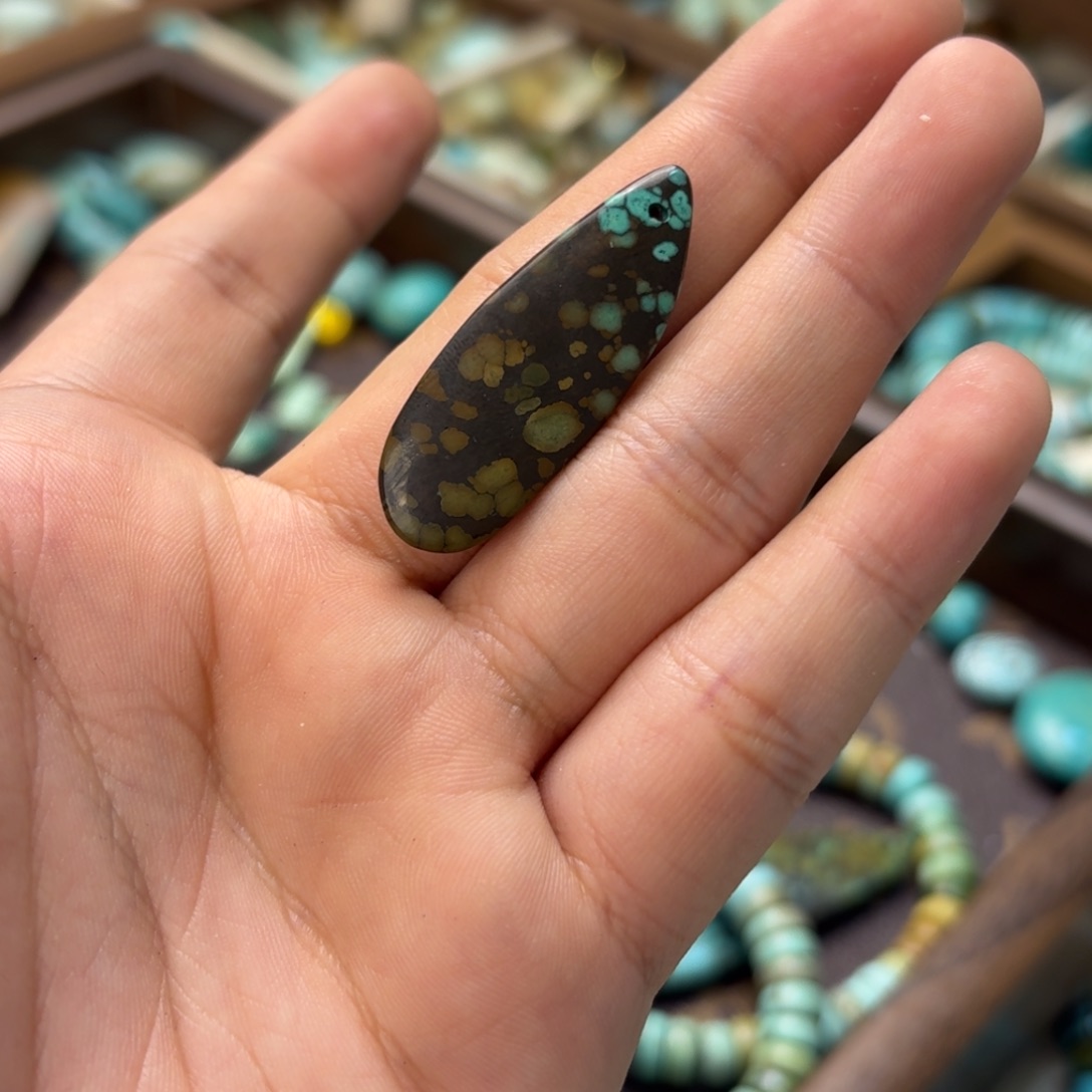 南红玛瑙未镶嵌绿松石