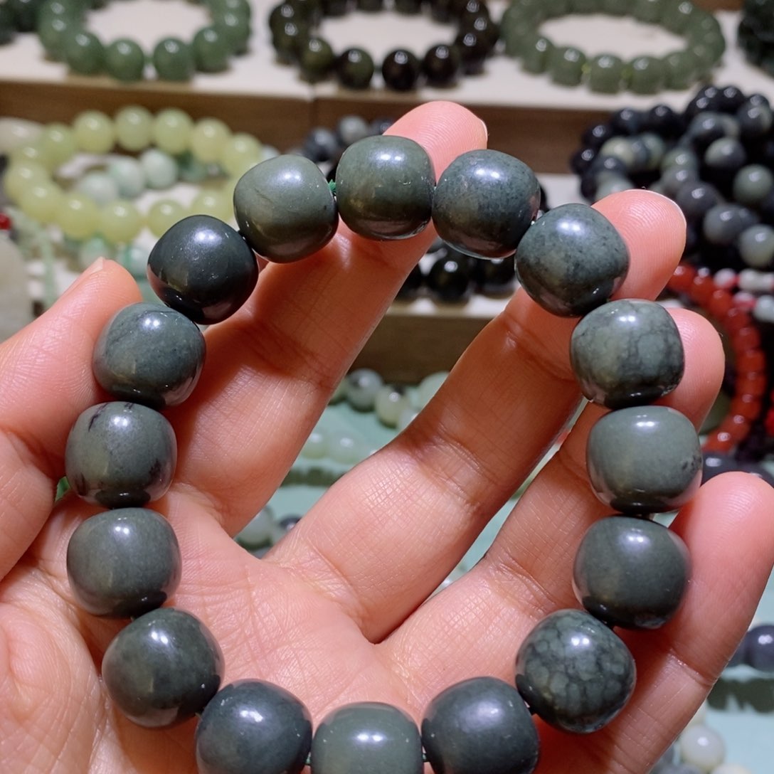 和田玉手链未镶嵌