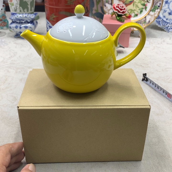 紫砂金瓷阁精品瓷器店