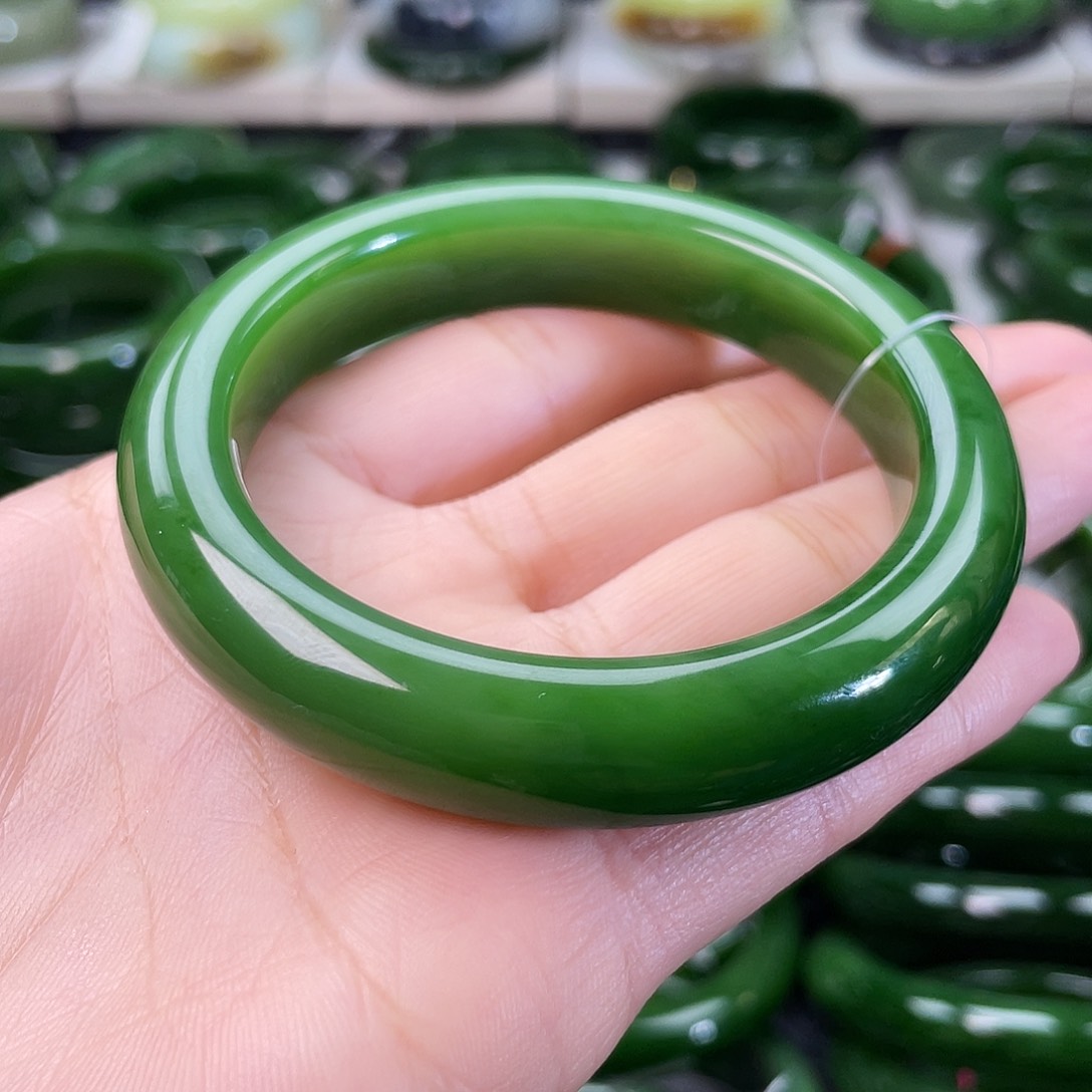 和田玉（碧玉）手镯未镶嵌