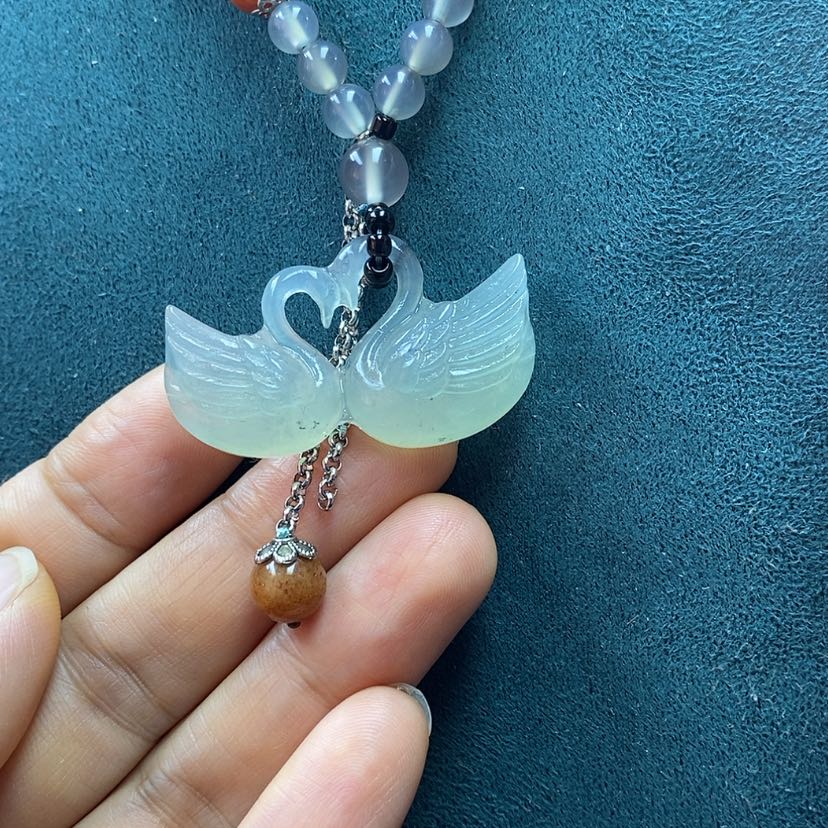 【闪购商品】蛇纹石玉未镶嵌吊坠