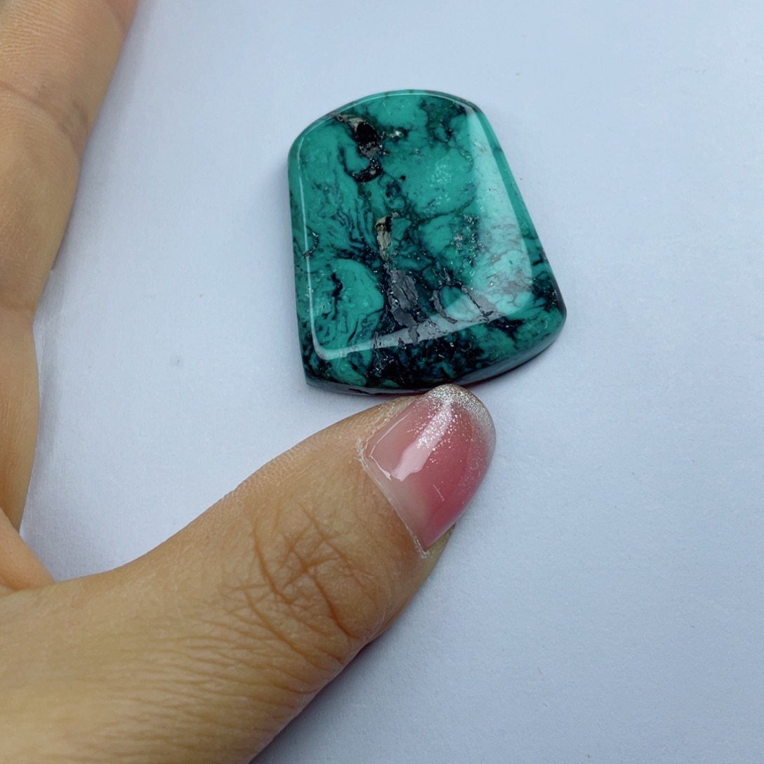 绿松石颈饰未镶嵌