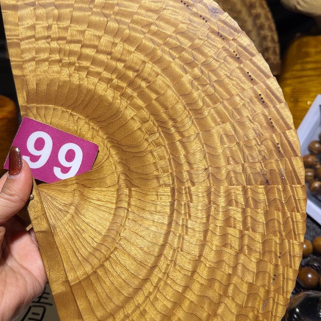 金丝楠奇**客金丝楠手把件