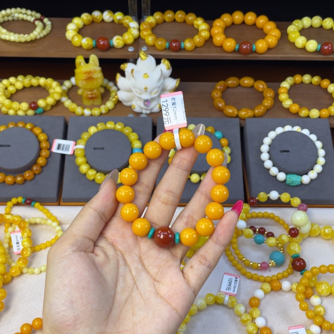 蓉***，卡12老蜜。          