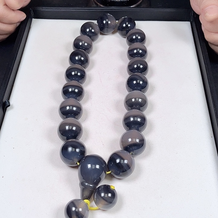 玛瑙/玉髓820手持未镶嵌