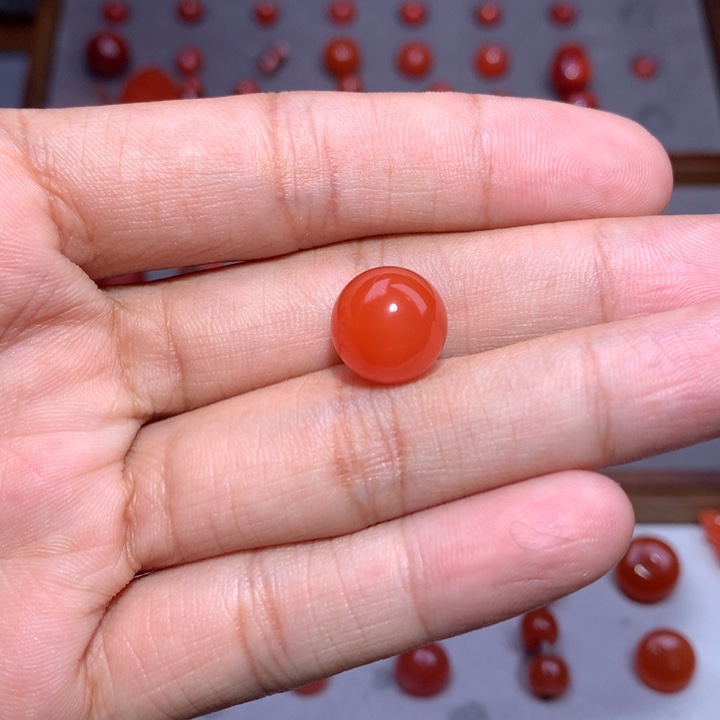 南红玛瑙保山圆珠11.7未镶嵌微沙袋