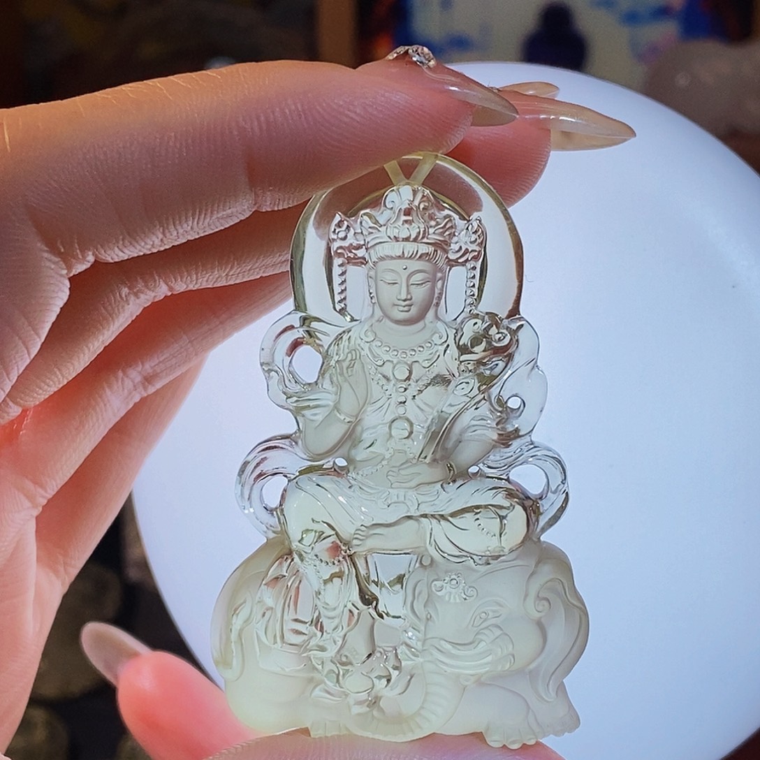 小****未镶嵌颈饰水晶吊坠