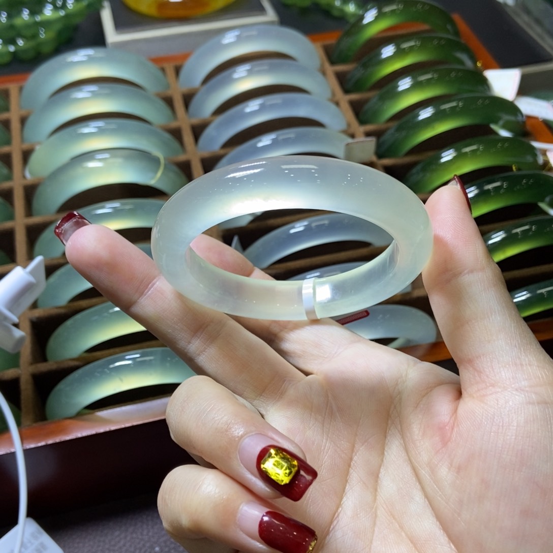 蛇纹石玉手镯54未镶嵌