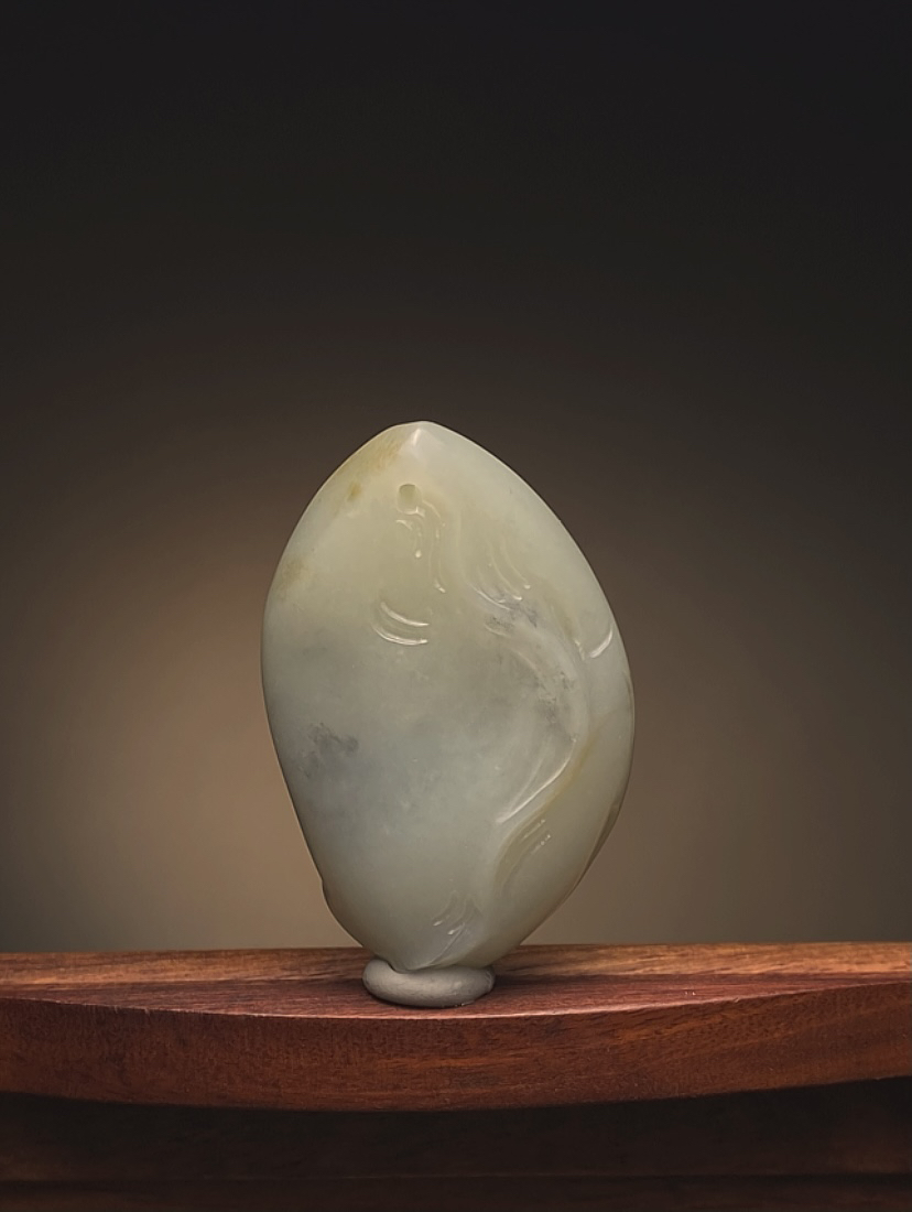 新疆和田玉且末料《风生水起》玉质油润 尺寸51*32.8*17.5㎜重42克