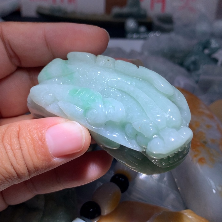 翡翠未镶嵌颈饰保真天然A货翡翠