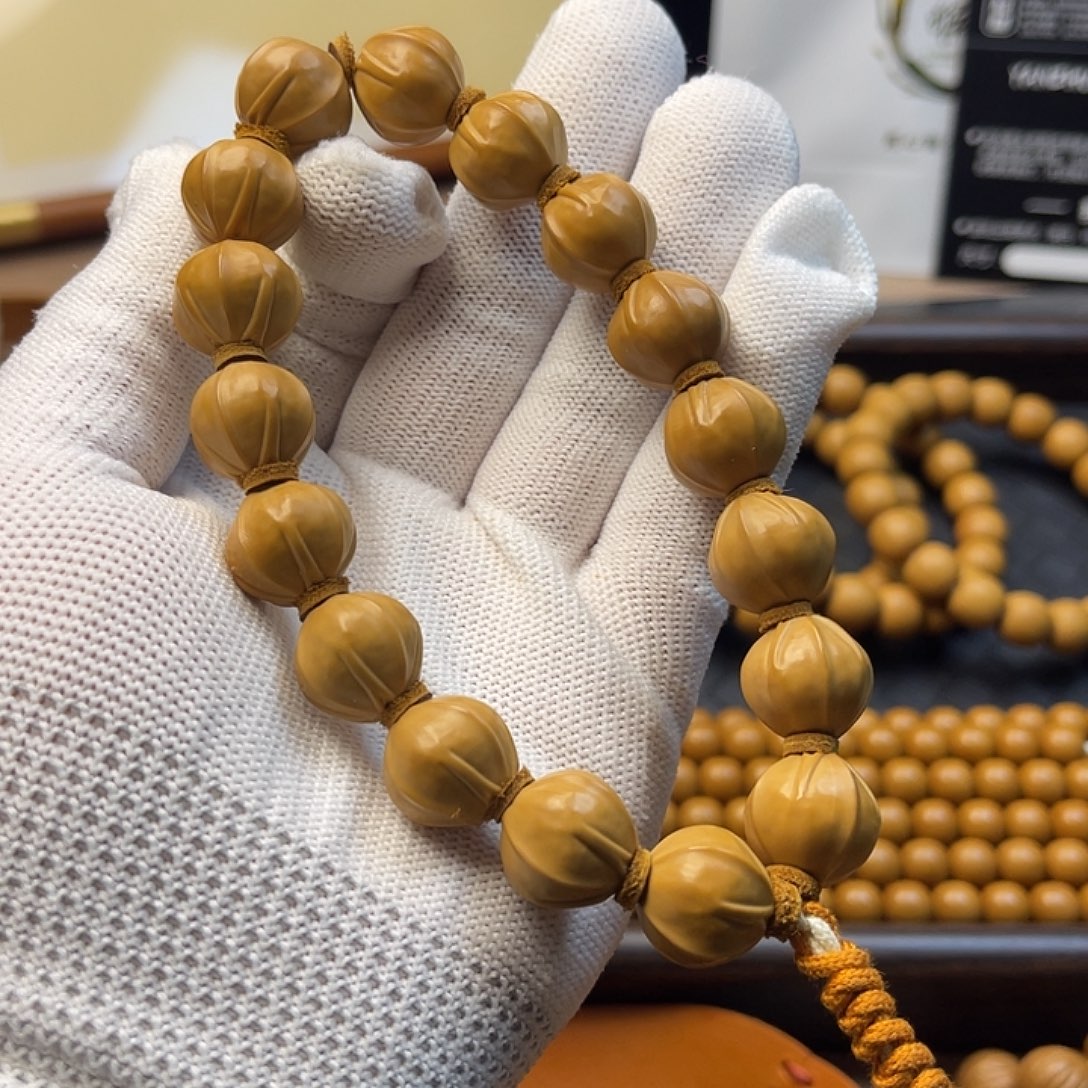 猴头核桃吊坠猴头铁盒