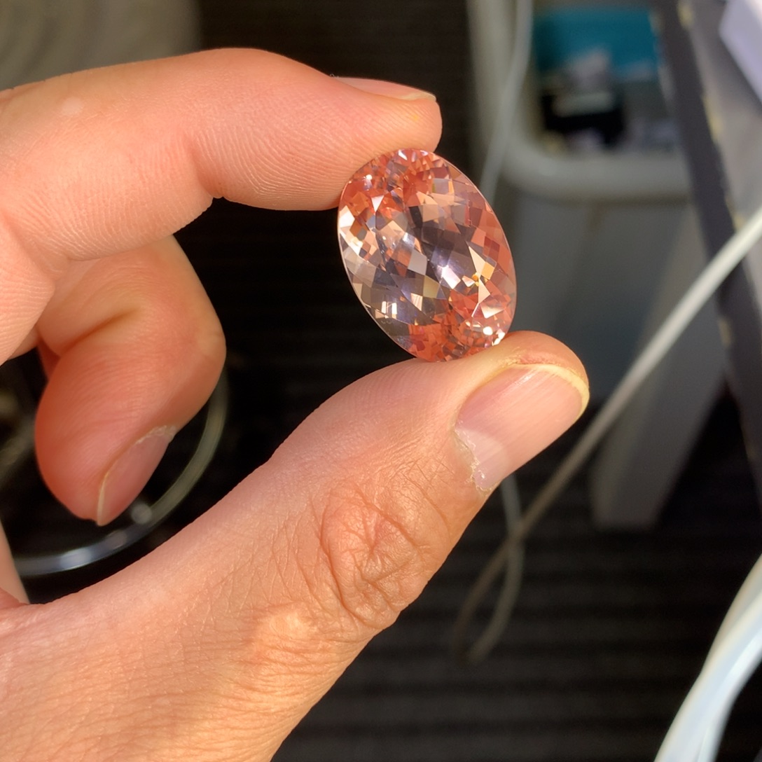 绿柱石（摩根石）裸石未镶嵌30克拉粉摩根