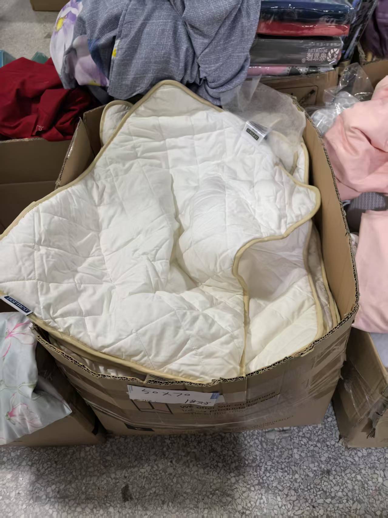 《厚广家》3楼50×70白色加厚黄边款高支棉枕套 发1对