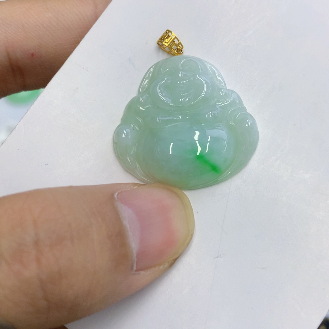 翡翠18K金镶嵌颈饰翡翠