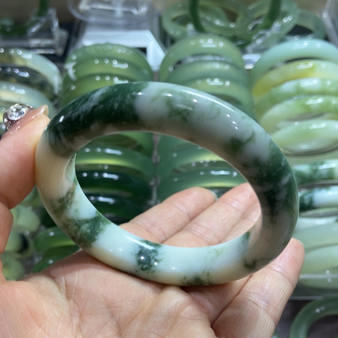 岫玉未镶嵌手镯59.6