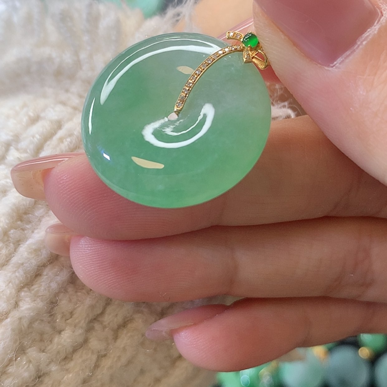 【闪购商品】翡翠吊坠(赠链)18K金镶嵌