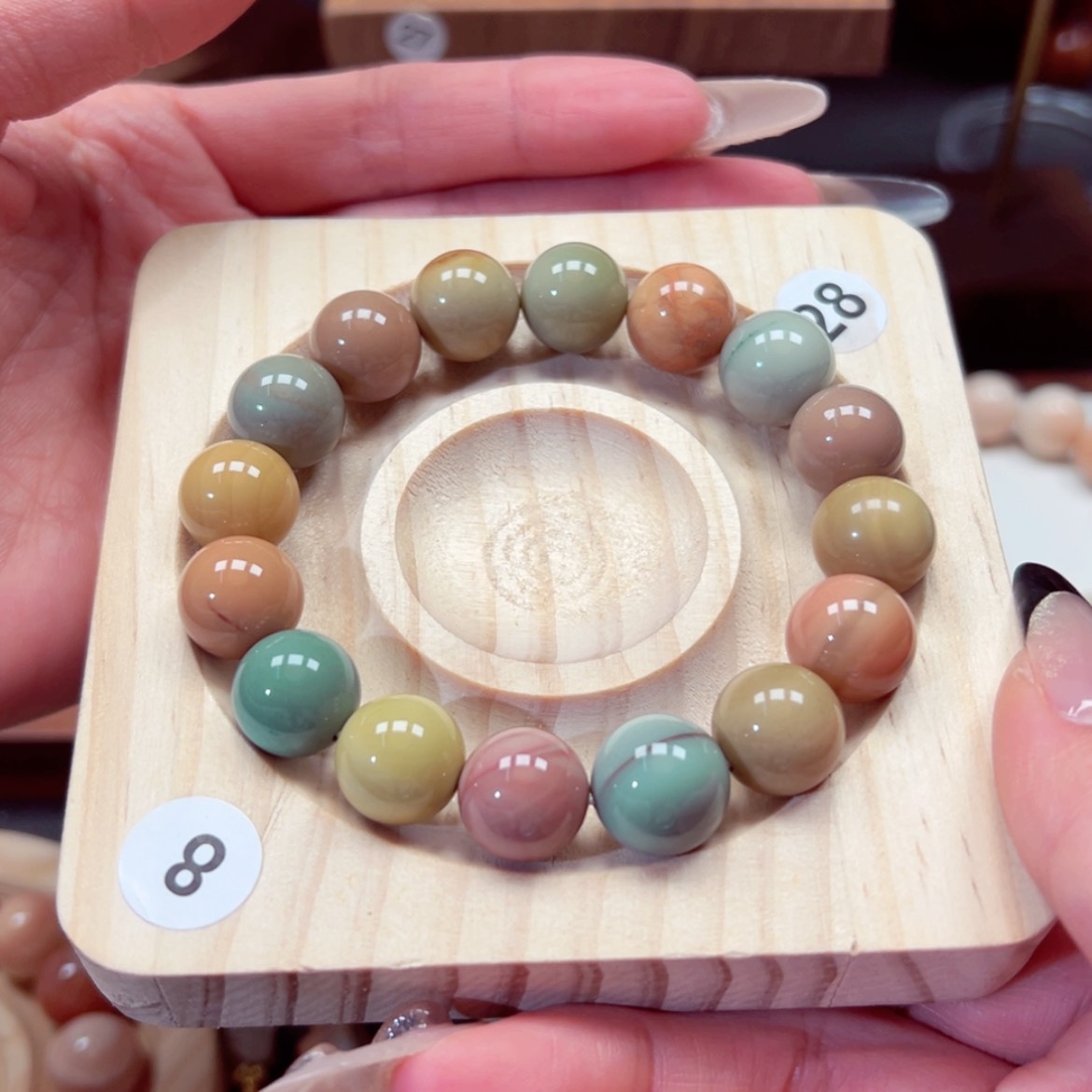 【闪购商品】石英质玉手链未镶嵌巧**?78