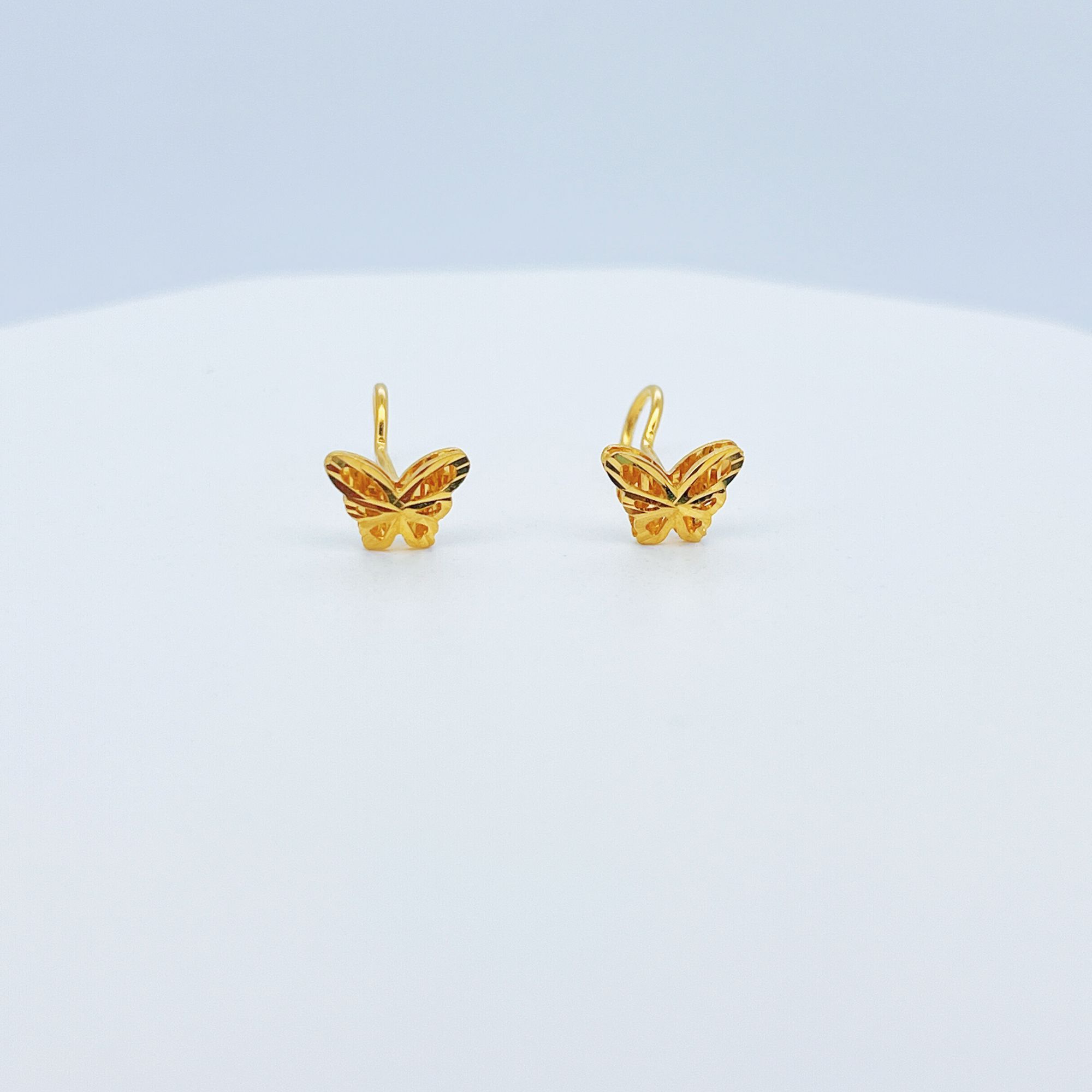 足金999黄金镂空蝴蝶弯针金耳钉1.24