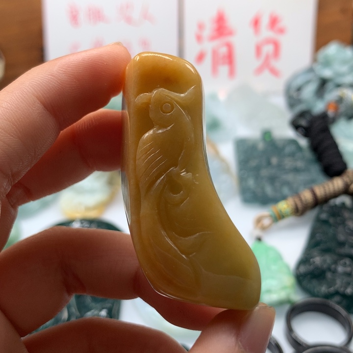 翡翠颈饰未镶嵌保真天然A货翡翠