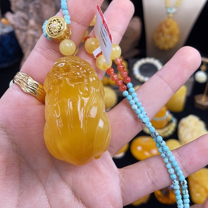 琥珀未镶嵌珠宝奇石