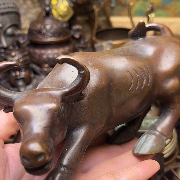 精美铜器批发档口