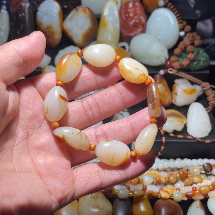 和田玉未镶嵌珠宝奇石