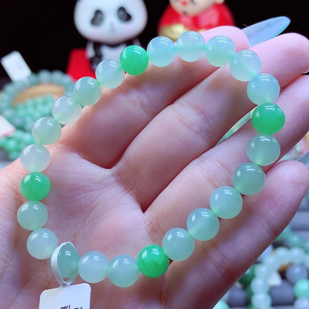 正品天然缅甸A货翡翠女款冰透清新绿色高冰单圈时尚渐变白色 卡8