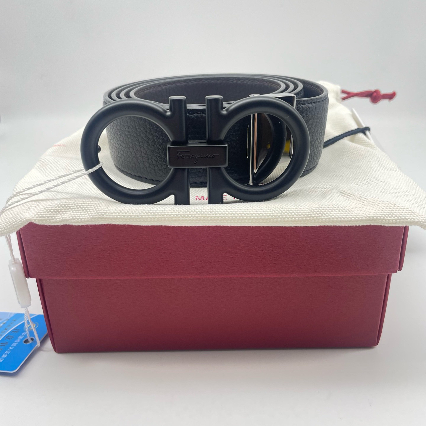 未使用 FERRAGAMO/菲拉格慕 105码磨砂扣黑拼棕双面腰带18219629
