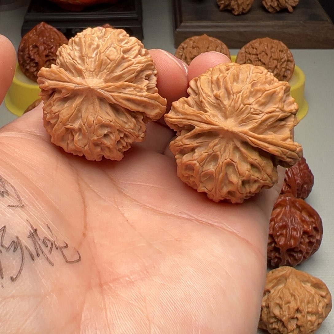 文玩核桃把件苹果39