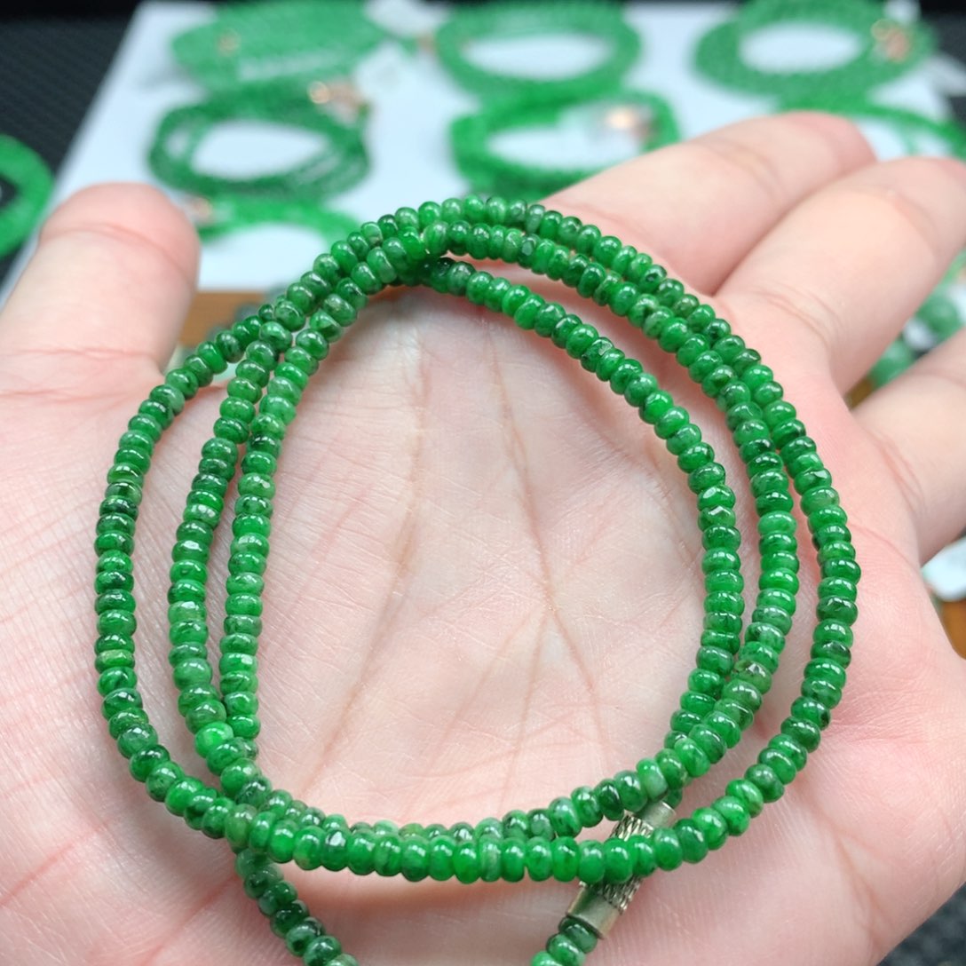 翡翠手链未镶嵌翡翠