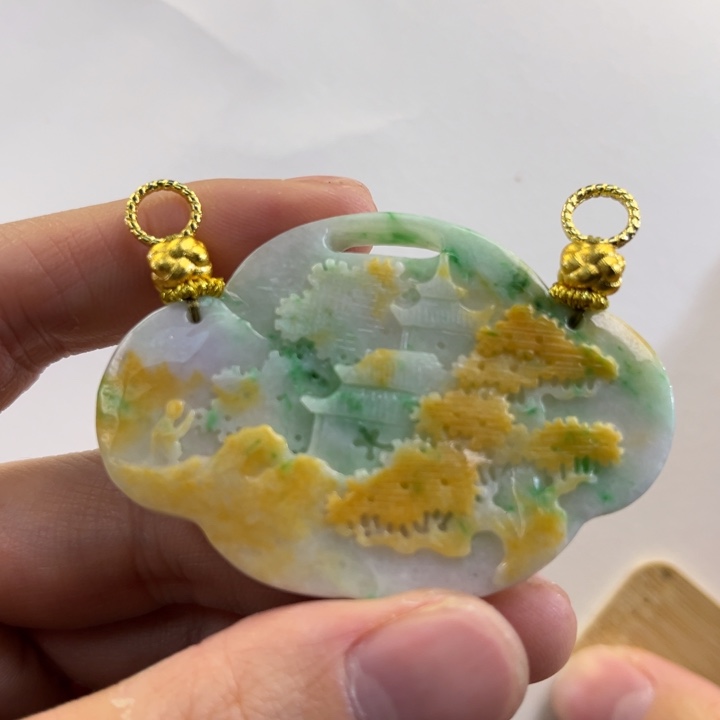 翡翠吊坠(赠链)未镶嵌代编织