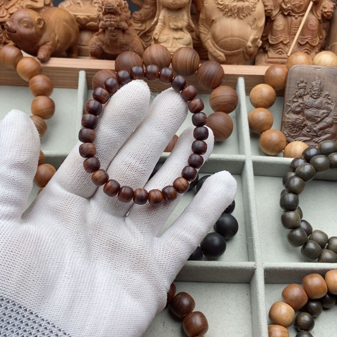 檀香木手串/手链博*老山檀黑肉沉水奶香手串