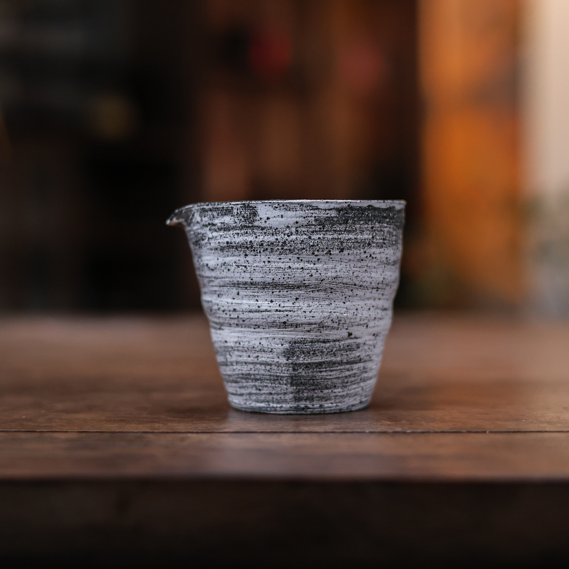 【小田甄陶】直身粉引公道杯230ml（半斋S0085）