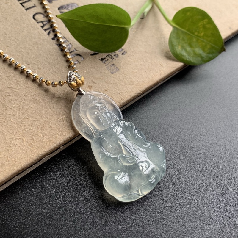 缅甸翡翠吊坠《观音》S81