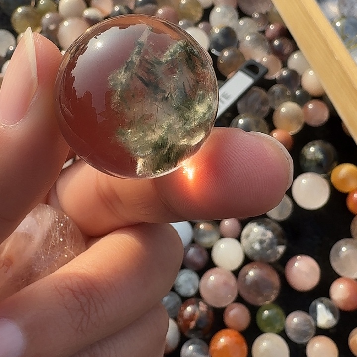 宋***悠水晶珠宝半成品未镶嵌