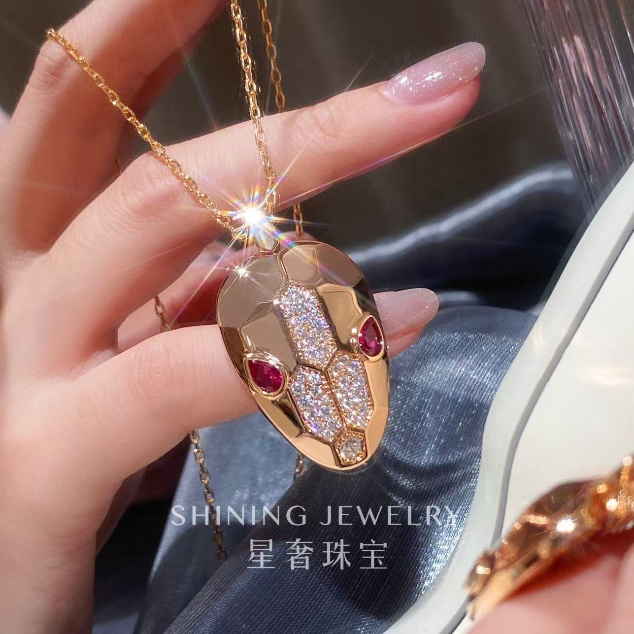 【星奢珠宝】18k钻石蛇头项链天然真钻（少量库存）气质轻奢时尚镶嵌