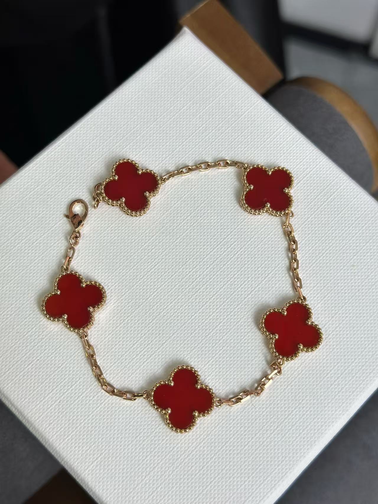 18K重金精工版红玛瑙五花时尚百搭气质轻奢四叶草项链手链15mm
