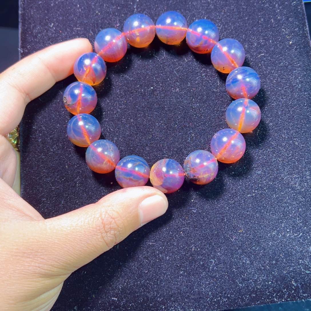 琥珀裸石未镶嵌琥珀