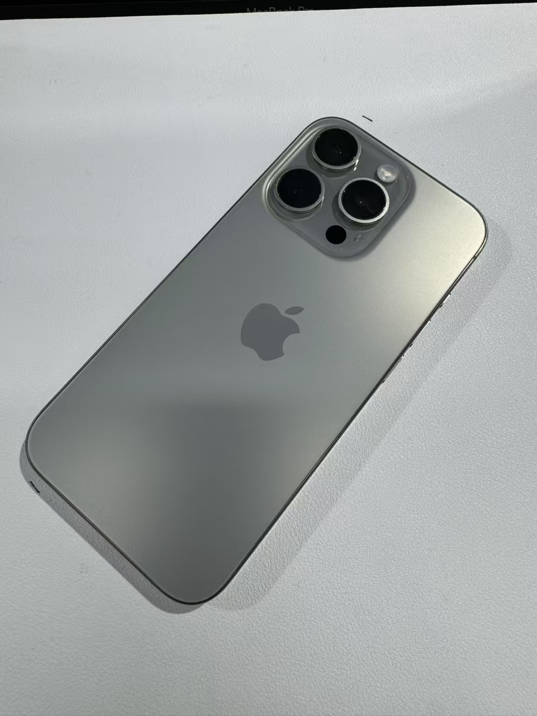 95新 Apple/苹果 15pro256g国行原色/靓机98新/电池86 