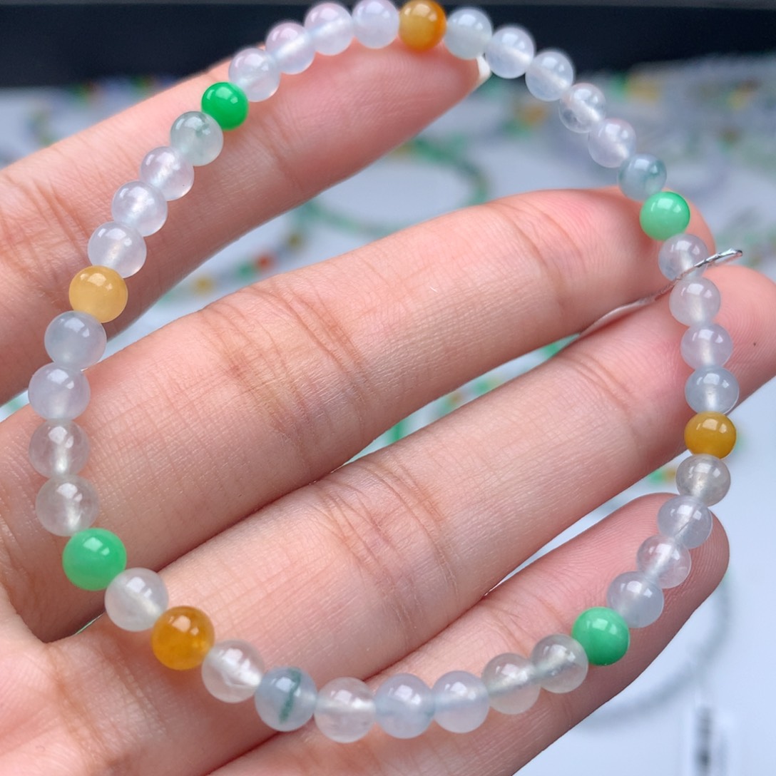 翡翠手链未镶嵌卡