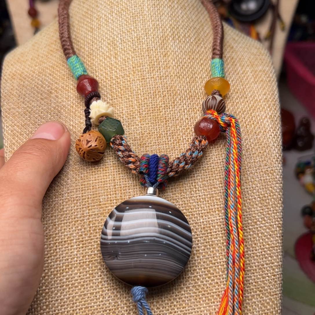 玛瑙/玉髓颈饰未镶嵌