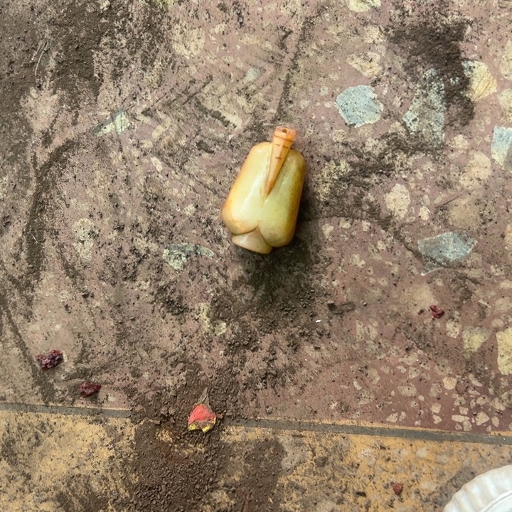 虎***1和田玉（黄玉）未镶嵌挂件