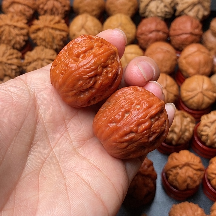 吊坠文玩核桃皇冠粗筋