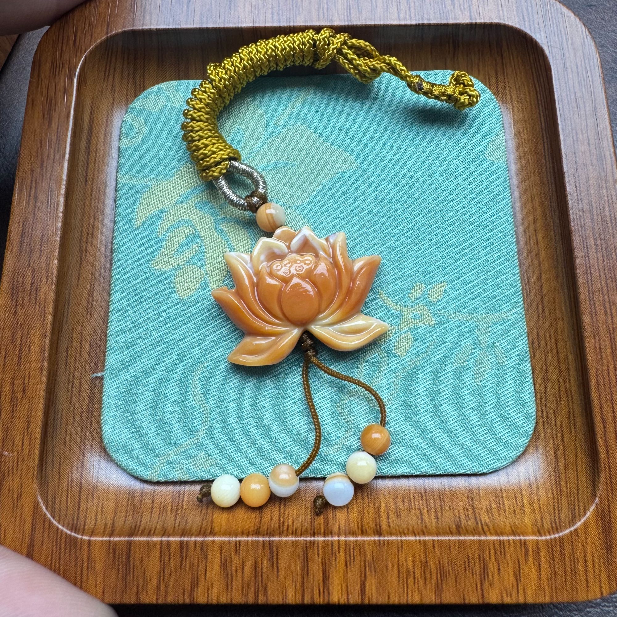 非金属珐琅项链 万宝 雕刻荷花吊坠 S266