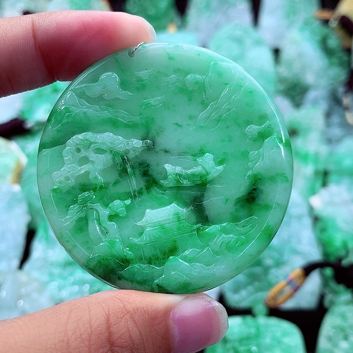 翡翠未镶嵌吊坠(不含链)