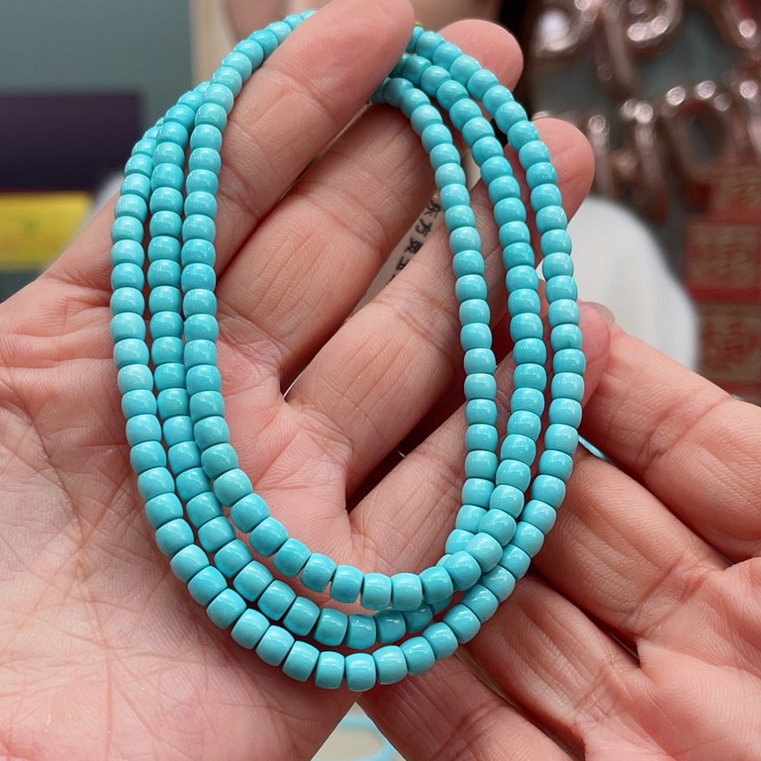 绿松石颈饰未镶嵌