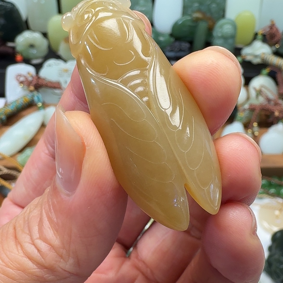 阳***️和田玉未镶嵌颈饰